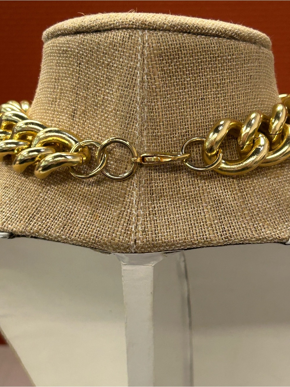 Gold Chunky Curb Chain Necklace - Bold Women's Jewelry - Picture 6 of 8